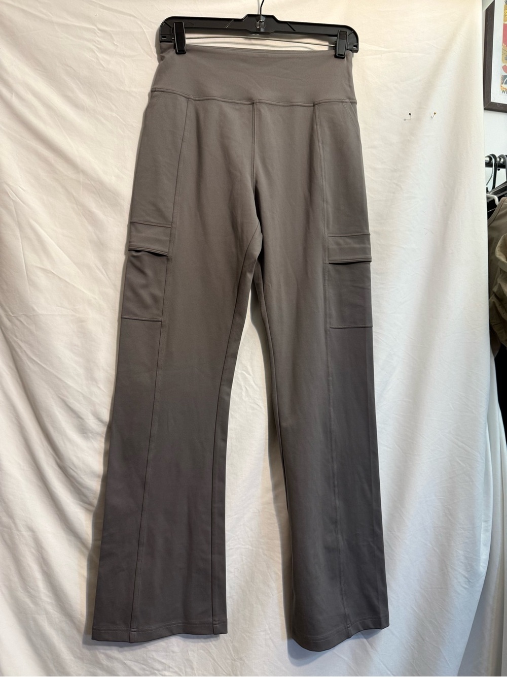 High-Rise Wide-Leg Cargo Leggings — Charcoal Gray